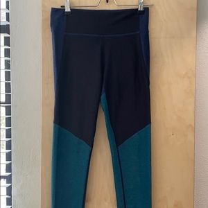 Outdoor Voices Tri-Tone Warmup Legging